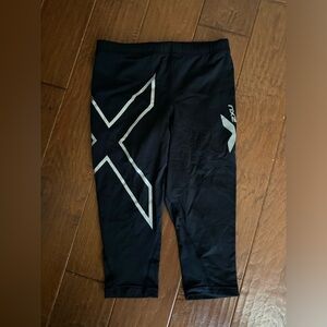 2 XU women’s 3/4 compression cold weather tights